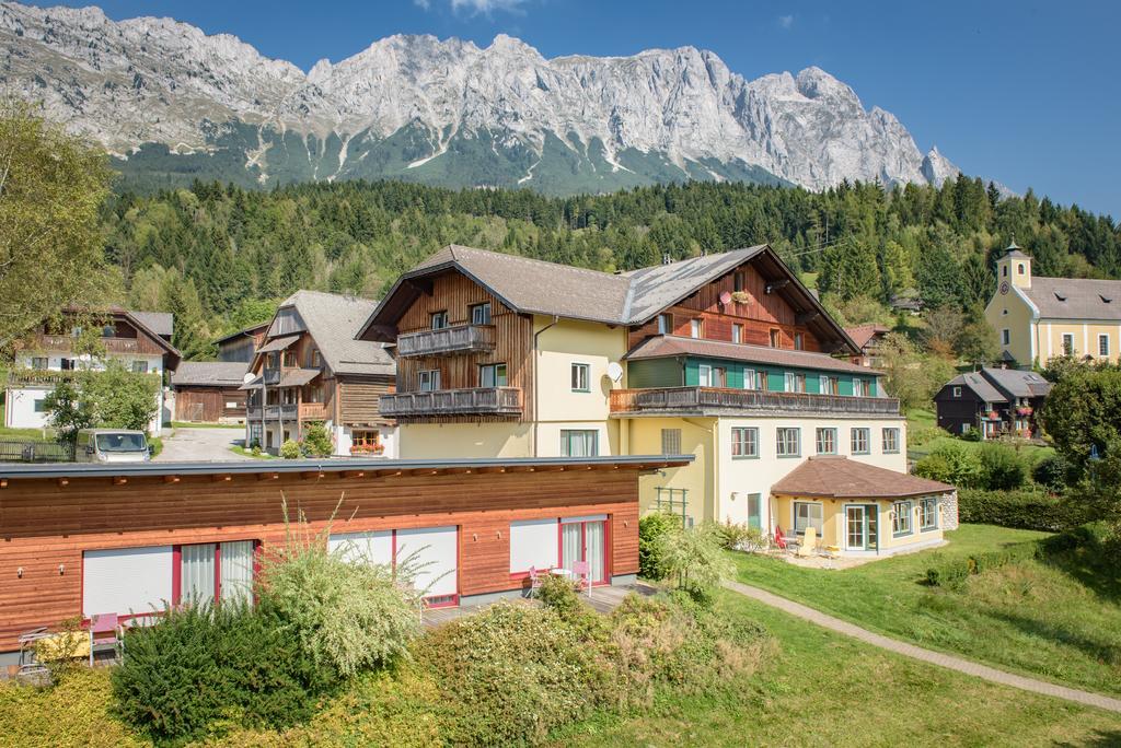 Mayer - Wirtshaus Und Dorfhotel Sankt Martin am Grimming Kültér fotó